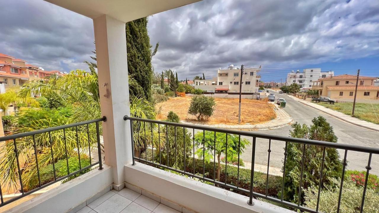 Anthea Gardens - Cosy Condo Paphos Exterior photo